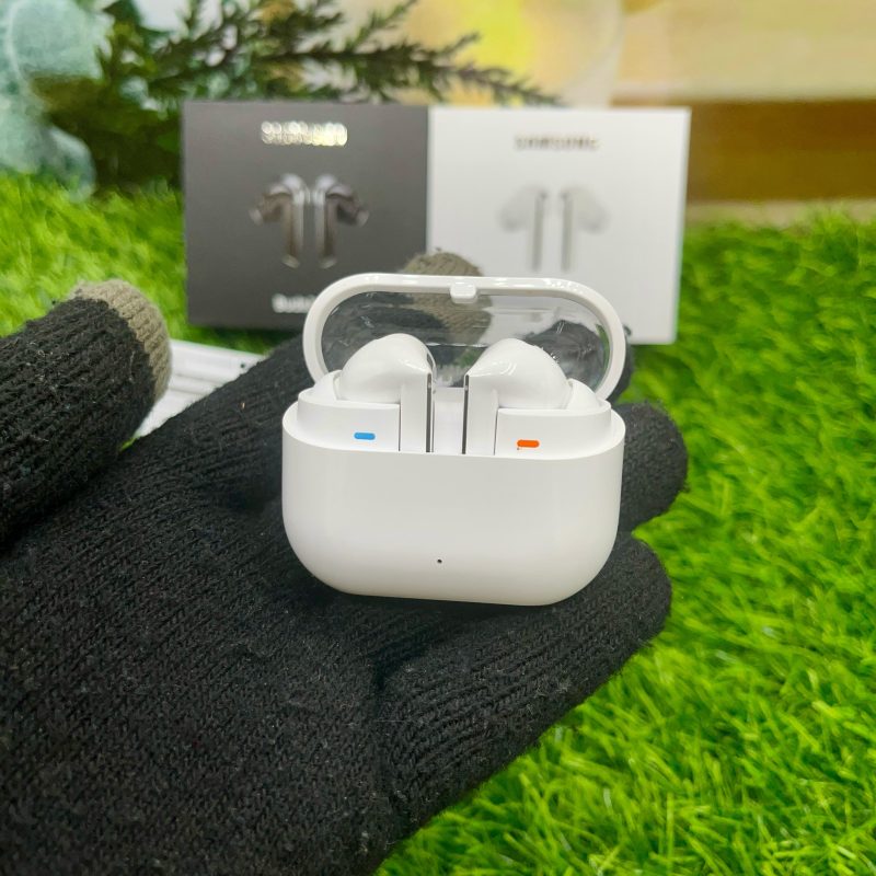 N1shop Galaxy Buds 3 with Galaxy AI Powered Real-time Interpreter | 24-bit Hi-Fi Audio | Up to 36H Battery | IP57 (UNBOXED) - Image 3